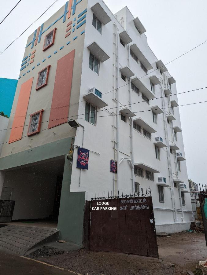 Lakshmi Paradise Lodge A/C Pollāchi Екстериор снимка
